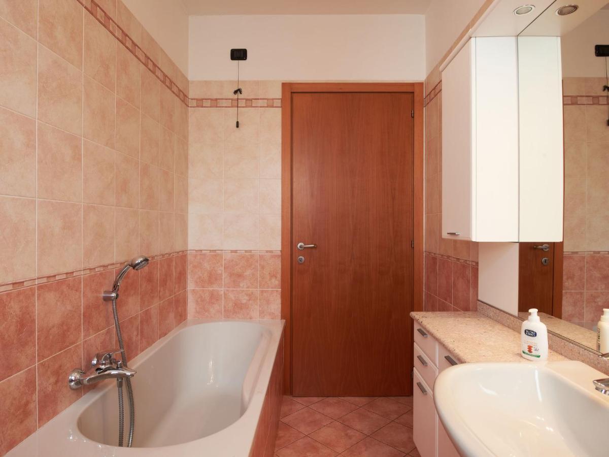 Villa Locazione Turistica Gigliola - CCO390 Colico Esterno foto