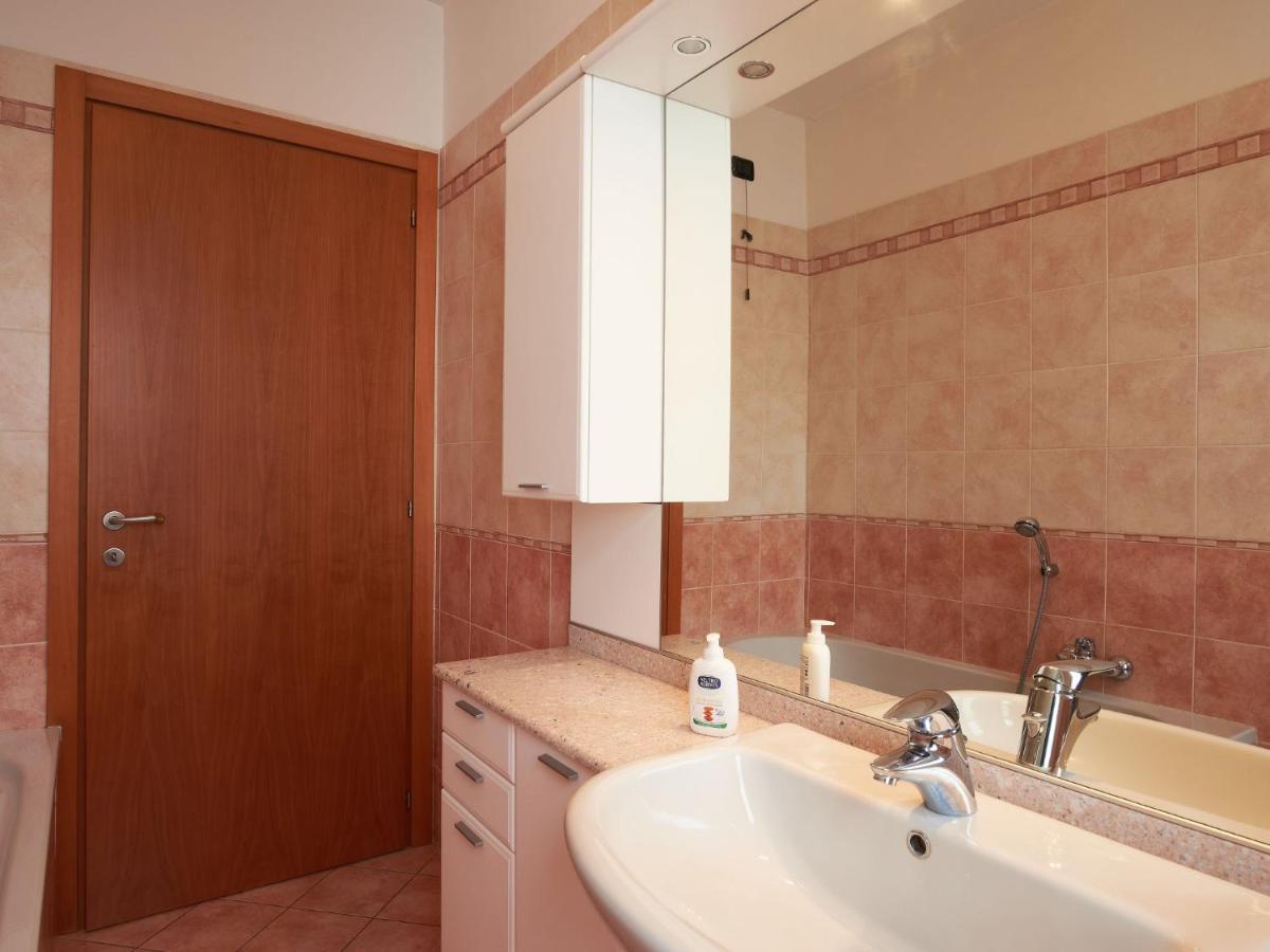 Villa Locazione Turistica Gigliola - CCO390 Colico Esterno foto